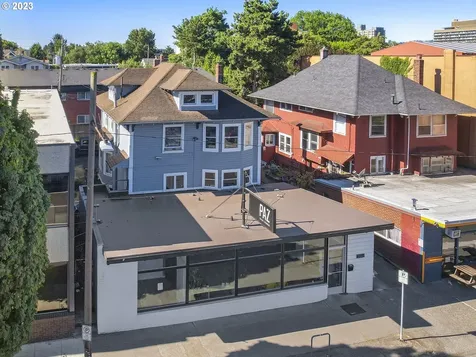 2144 NE Broadway Street Portland OR 97232