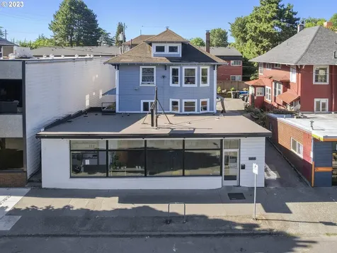 2144 NE Broadway Street Portland OR 97232