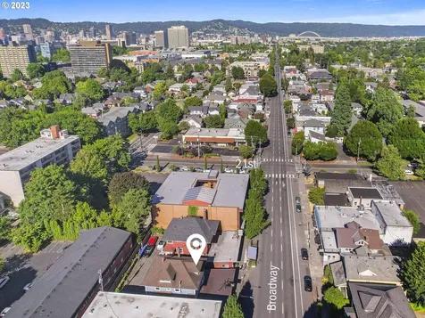 2144 NE Broadway Street Portland OR 97232