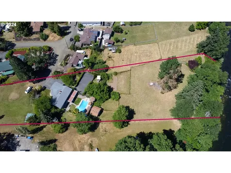 909 Nw Broadway Street Roseburg OR 97471