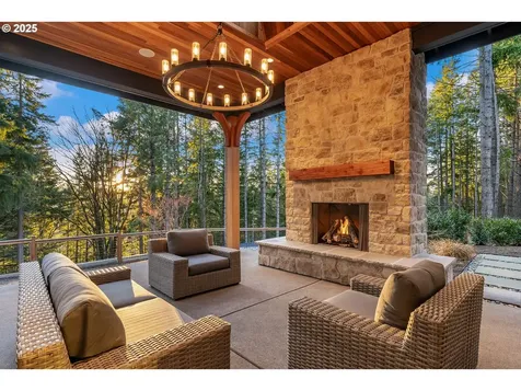 22040 S Wisteria Road West Linn OR 97068