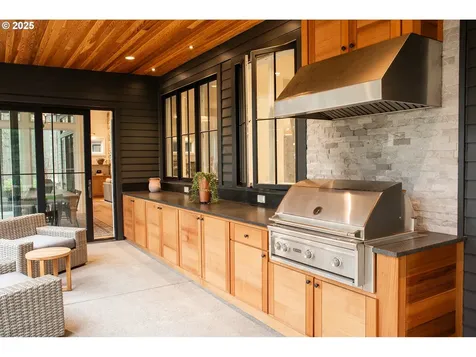 22040 S Wisteria Road West Linn OR 97068