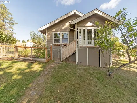 352 Louisiana Avenue Vernonia OR 97064