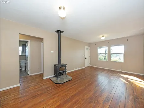 352 Louisiana Avenue Vernonia OR 97064