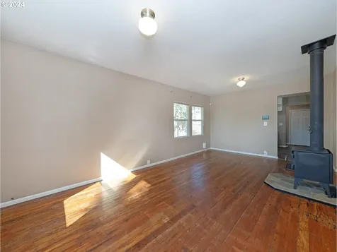 352 Louisiana Avenue Vernonia OR 97064