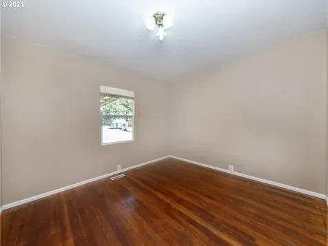 352 Louisiana Avenue Vernonia OR 97064