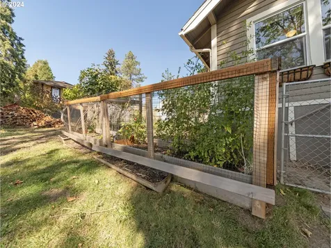352 Louisiana Avenue Vernonia OR 97064