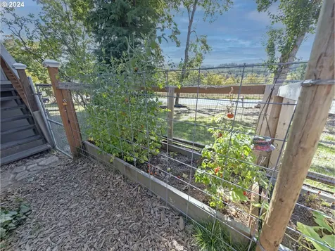 352 Louisiana Avenue Vernonia OR 97064