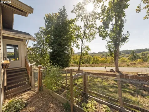 352 Louisiana Avenue Vernonia OR 97064