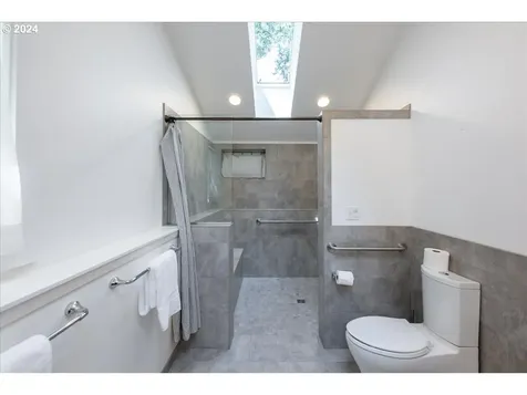 480 Horizon Road Eugene OR 97405