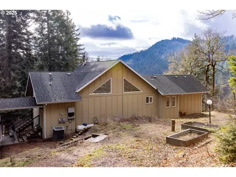 331 Upper Lakeview Road White Salmon WA 98672