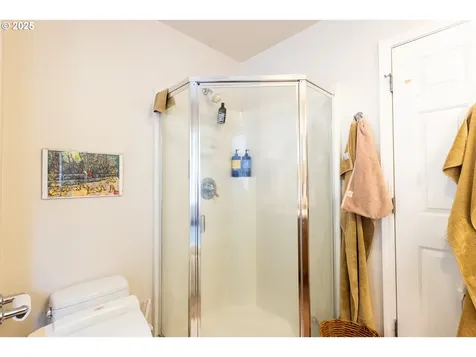 331 Upper Lakeview Road White Salmon WA 98672