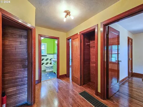 20618 S South End Road Oregon City OR 97045