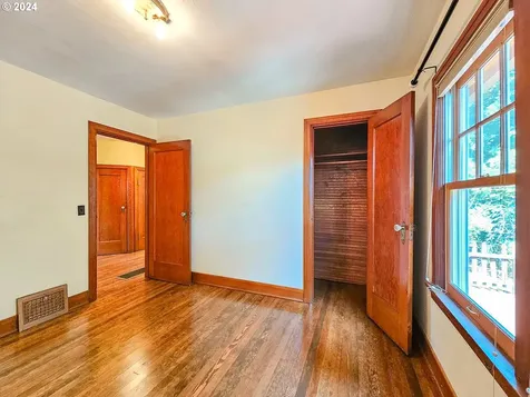 20618 S South End Road Oregon City OR 97045