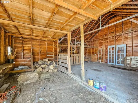 20618 S South End Road Oregon City OR 97045