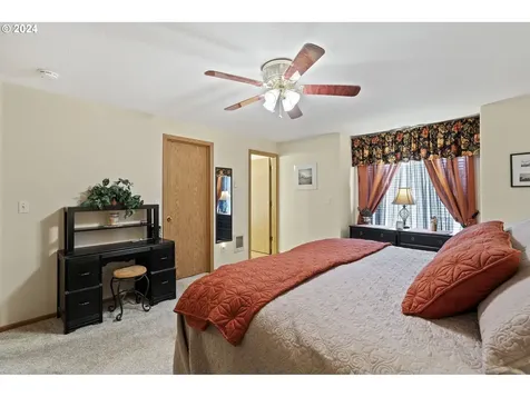 7909 NE 54th Way Vancouver WA 98662
