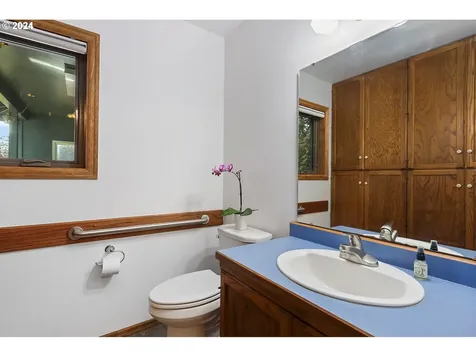 3926 Fairview Drive Hood River OR 97031