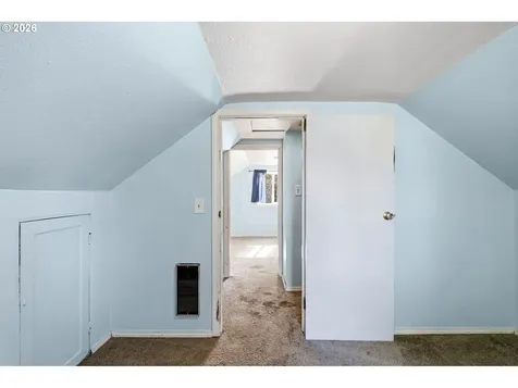 1061 5th Street Washougal WA 98671