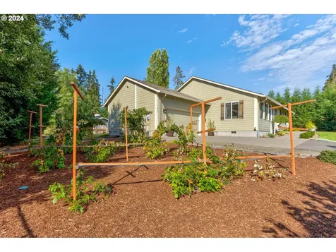 121 Hahn Drive Kalama WA 98625