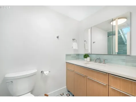 2301 Ne Rodney Avenue Portland OR 97212