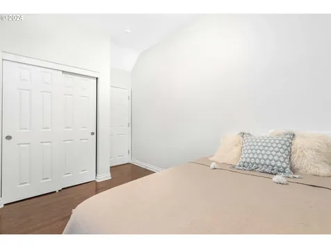 2301 Ne Rodney Avenue Portland OR 97212
