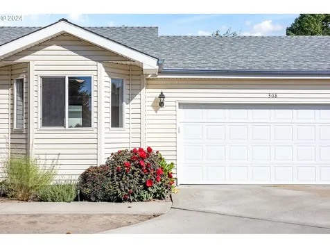 308 SE Juniper Court Prineville OR 97754