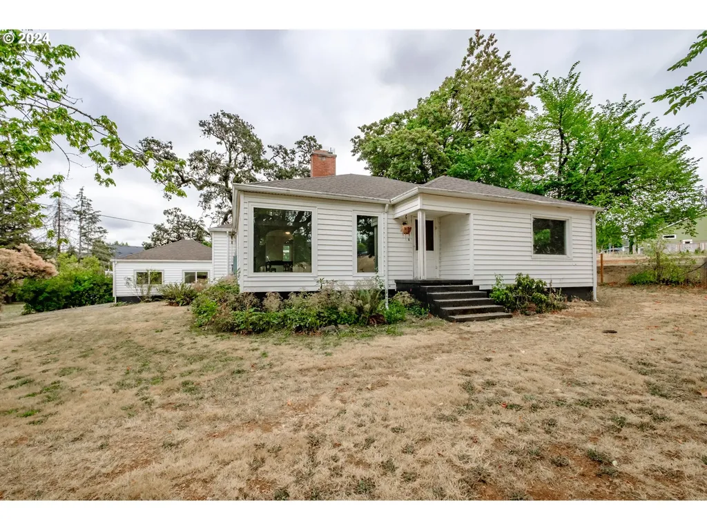 5734 Skyline Road S Salem OR 97306