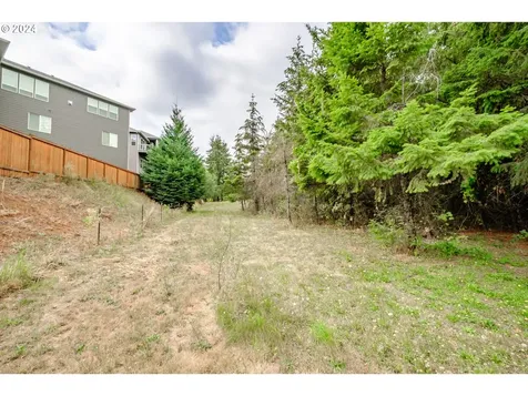 5734 Skyline Road S Salem OR 97306