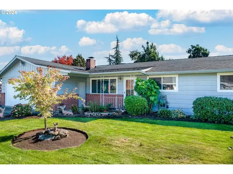 1977 Lomond Avenue Springfield OR 97477