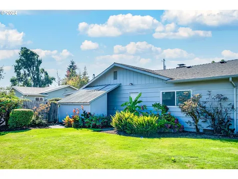 1977 Lomond Avenue Springfield OR 97477