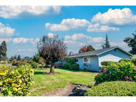 1977 Lomond Avenue Springfield OR 97477