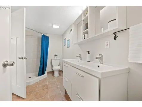 7204 N Albina Avenue Portland OR 97217