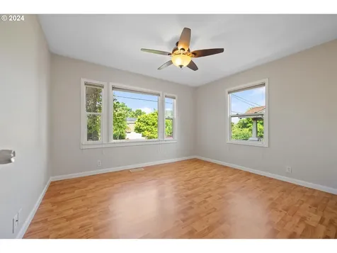 7204 N Albina Avenue Portland OR 97217