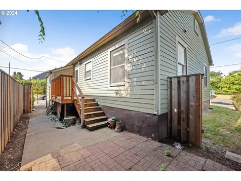 7204 N Albina Avenue Portland OR 97217