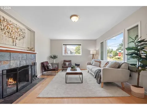 7204 N Albina Avenue Portland OR 97217