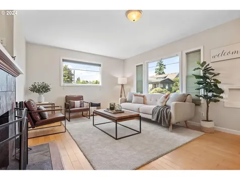 7204 N Albina Avenue Portland OR 97217