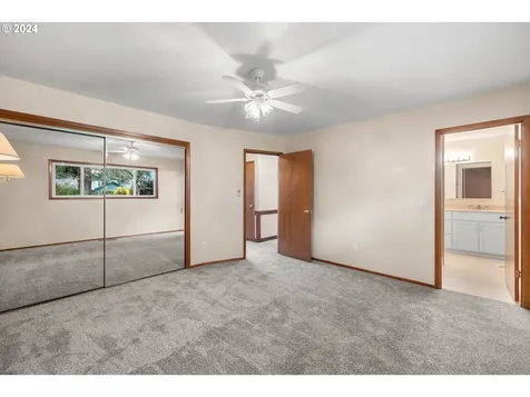 1235 NE 135th Avenue Portland OR 97230