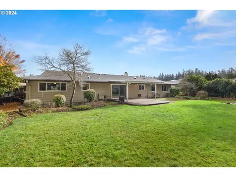 1235 NE 135th Avenue Portland OR 97230