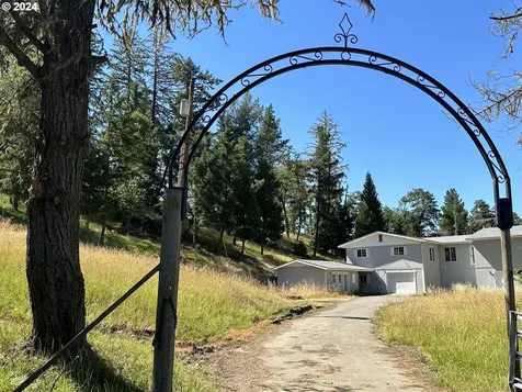 10000 S Bank Drive Roseburg OR 97470