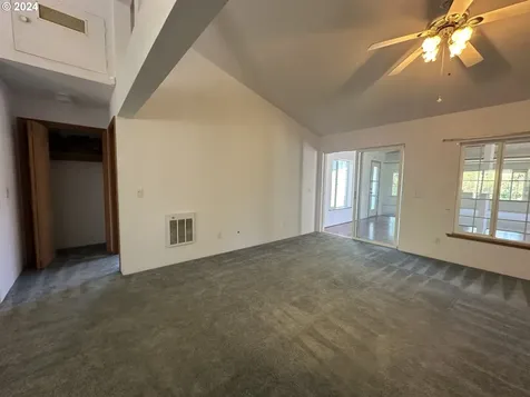 10000 S Bank Drive Roseburg OR 97470