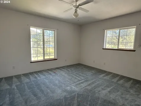 10000 S Bank Drive Roseburg OR 97470