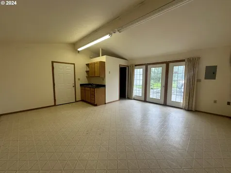 10000 S Bank Drive Roseburg OR 97470