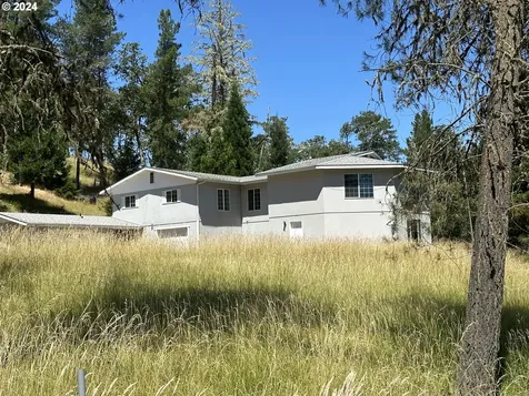 10000 S Bank Drive Roseburg OR 97470