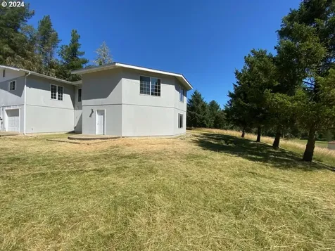 10000 S Bank Drive Roseburg OR 97470