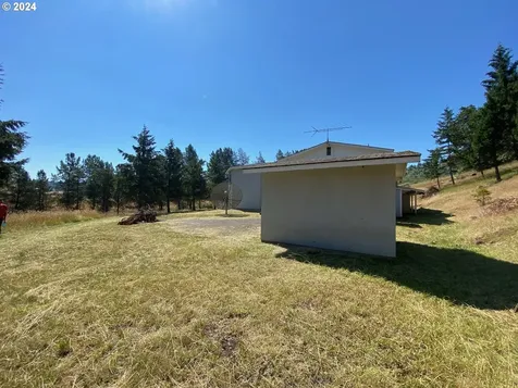 10000 S Bank Drive Roseburg OR 97470