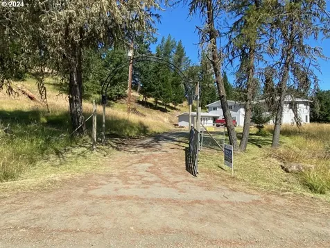 10000 S Bank Drive Roseburg OR 97470