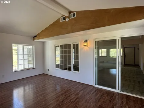 10000 S Bank Drive Roseburg OR 97470