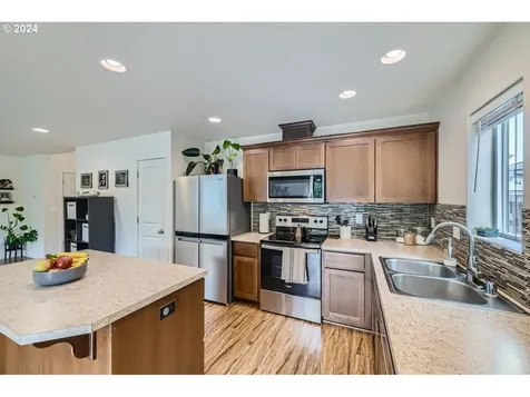 13011 NE 114th Way Vancouver WA 98682