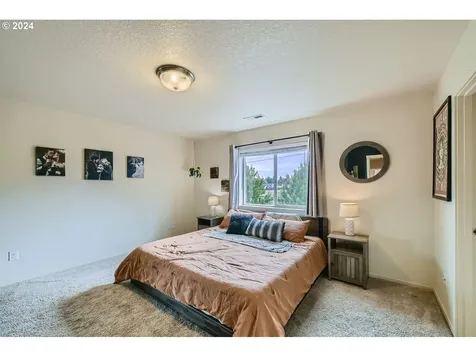 13011 NE 114th Way Vancouver WA 98682