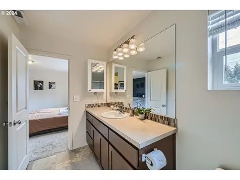 13011 NE 114th Way Vancouver WA 98682